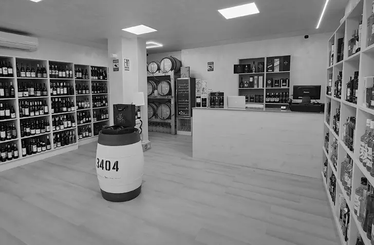 Bienvenido a Entre Copas, tu destino para descubrir y disfrutar de licores premium de todo el mundo.